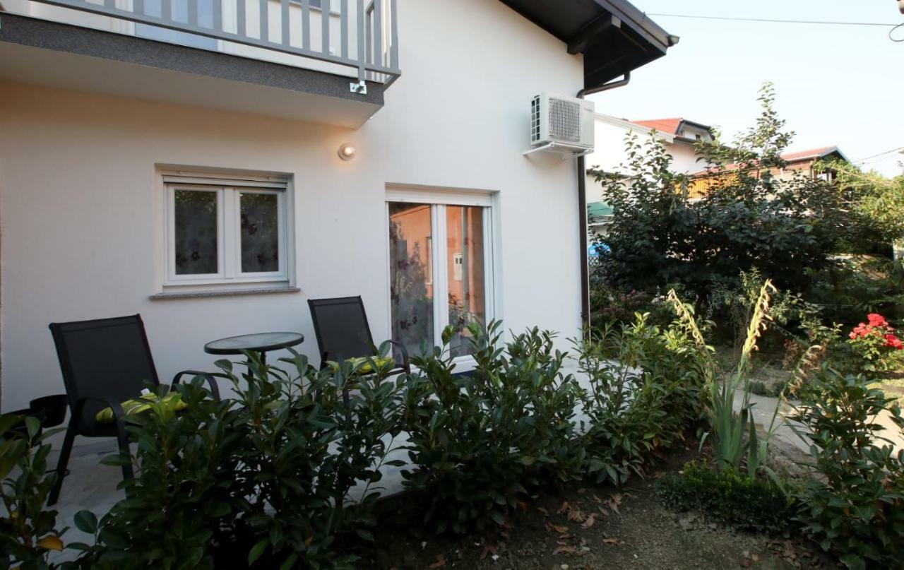 Hugo Apartamento Zagreb Exterior foto