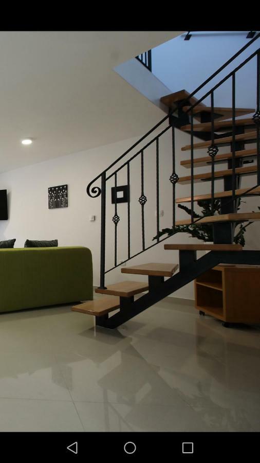 Hugo Apartamento Zagreb Exterior foto